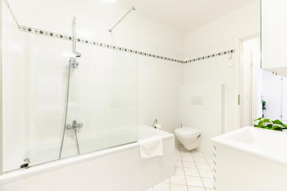 Experience Central Vienna From A Stylish And Modern Apartment Kültér fotó